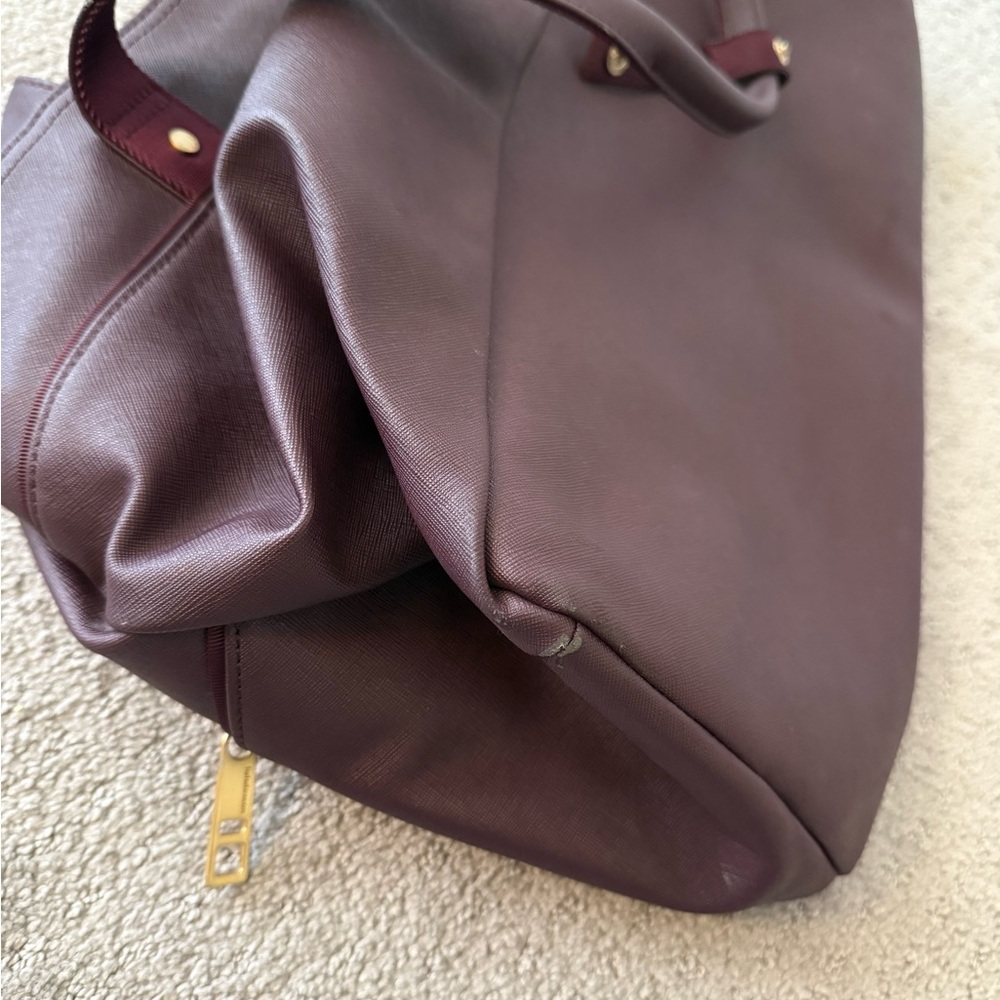 Lululemon OM the Day Burgundy bag with gold accents - Picture 10 of 11